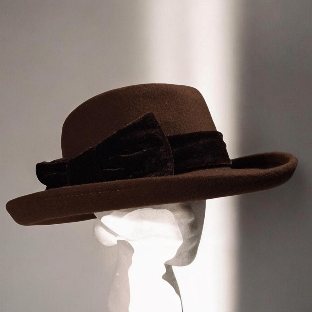 Womens Brown 100% Wool Felt Fedora with Velvet Bow